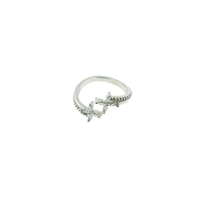 Stylish Finger Ring - Flowers