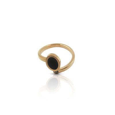 Oval anti-tarnish finger ring