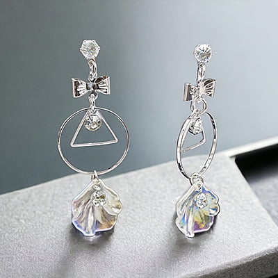 Stylish SIlver Designed White Conch Drop Earrings